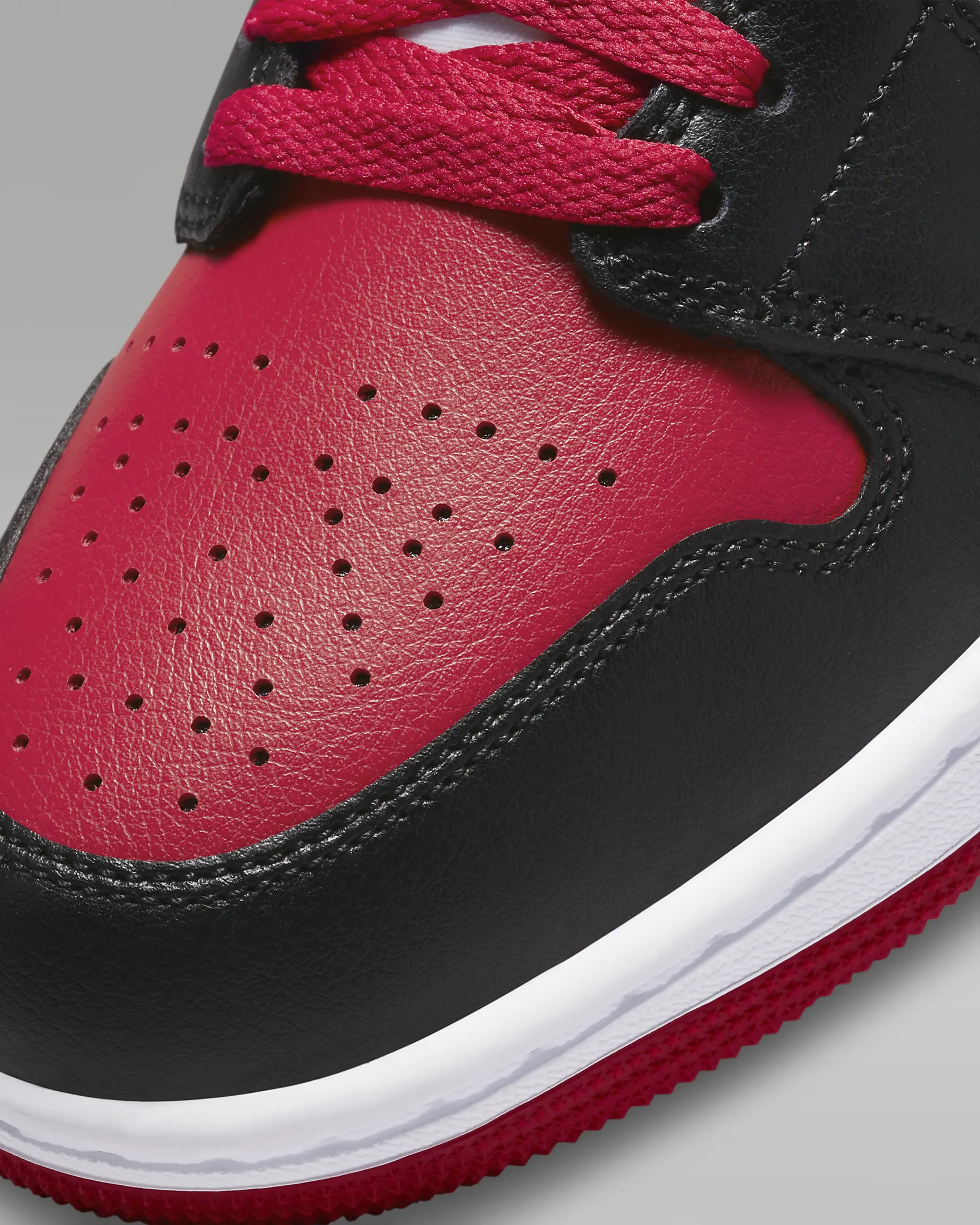 AIR JORDAN 1 Mid #